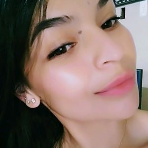 Meet your Posher, Luisa